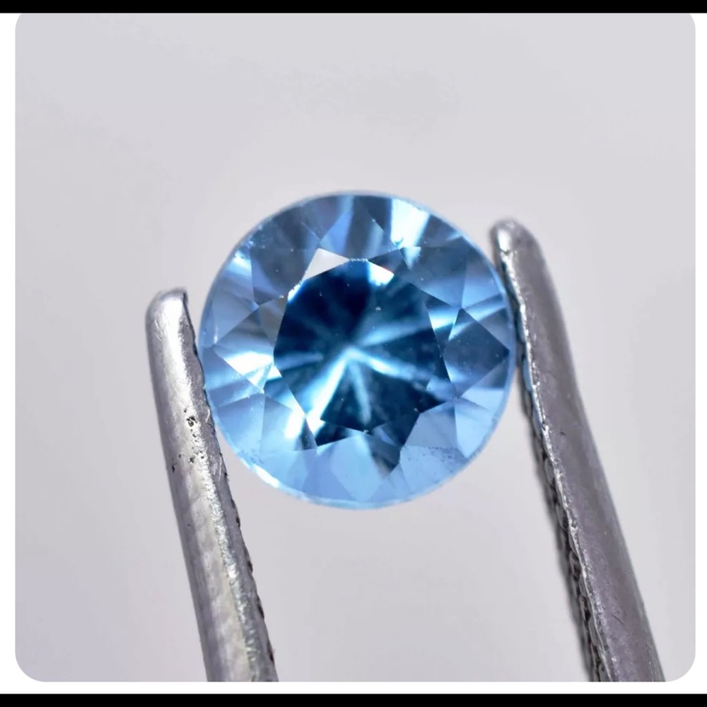 1.75 Cts Natural Blue Aquamarine Round Diamond Cut Certified Gemstone